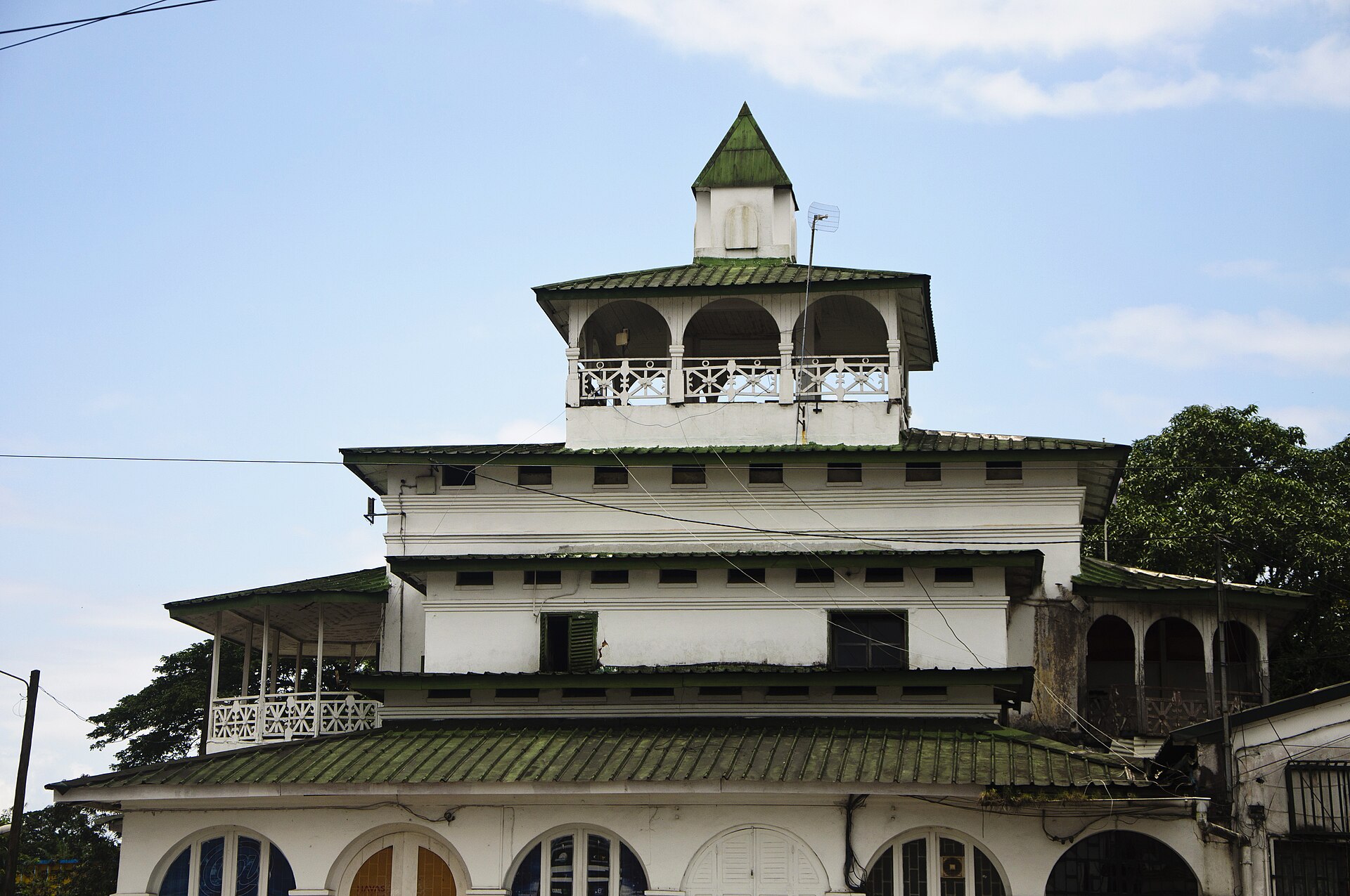 La Pagode — Palais des Rois Bell